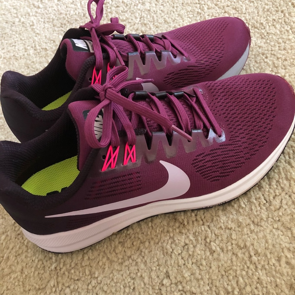 Nike Zoom Structure Running Shoes LIKE NEW